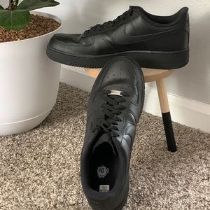 Nike Air Force 1 Black Sneakers